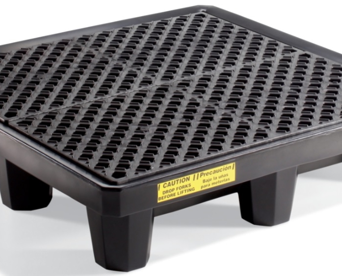 Tarima New Pig PDerrames Polietileno Negro con Drenaje Cap 4 Tambores Sumidero de 66 Gal