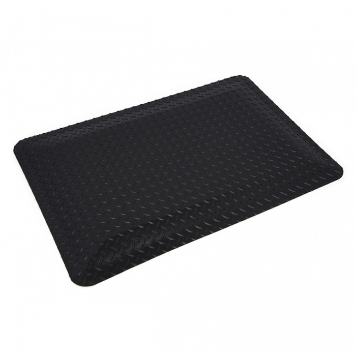 TAPETE WEARWELL DIAMONDPLATE DE PVC NEGRO DE 1516 IN X 2 FT X 3 FT